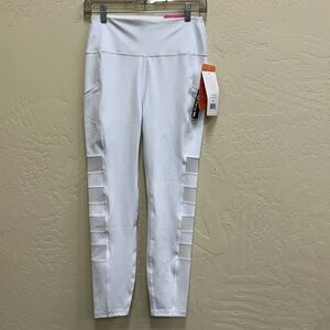 NEW Women’s Gottex Ankle Leggings White with Mesh Detail. SIZE:Medium.      NWT